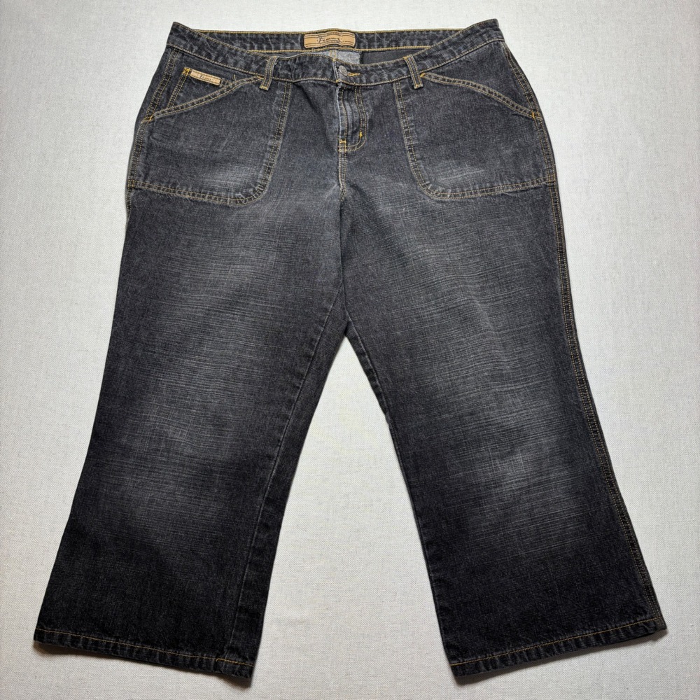 Femme Authentic Denim Collection Black Wash Cropped Flare Jeans Womens Size‎ 16